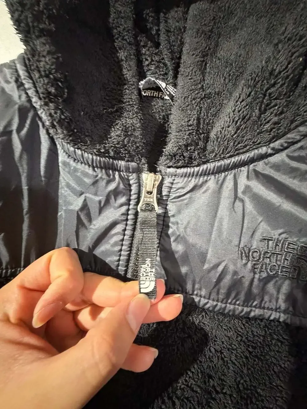 The North Face Girls L Black Sherpa Fleece Hoodie Full Zip Jacket